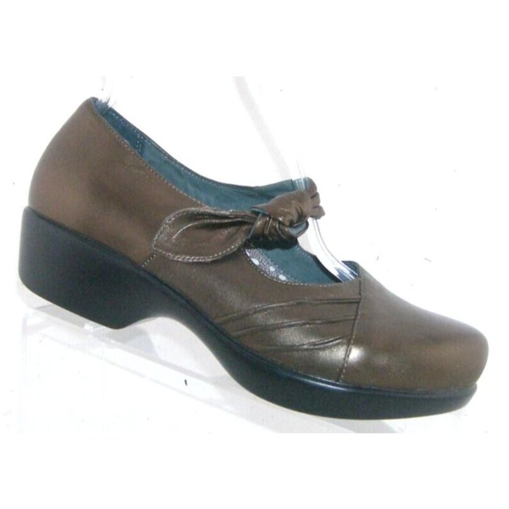 Dansko Ainsley bronze leather knot hook and loop mary jane clogs 8.5 EU 39